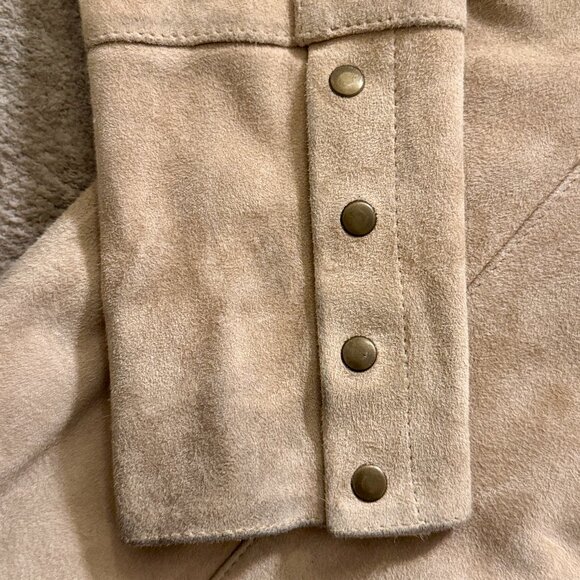 Vintage Suede Shirt - Picture 4 of 9